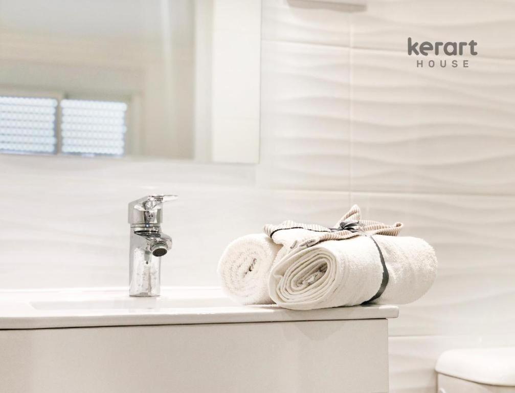 Kerart Lima Armacao de Pera